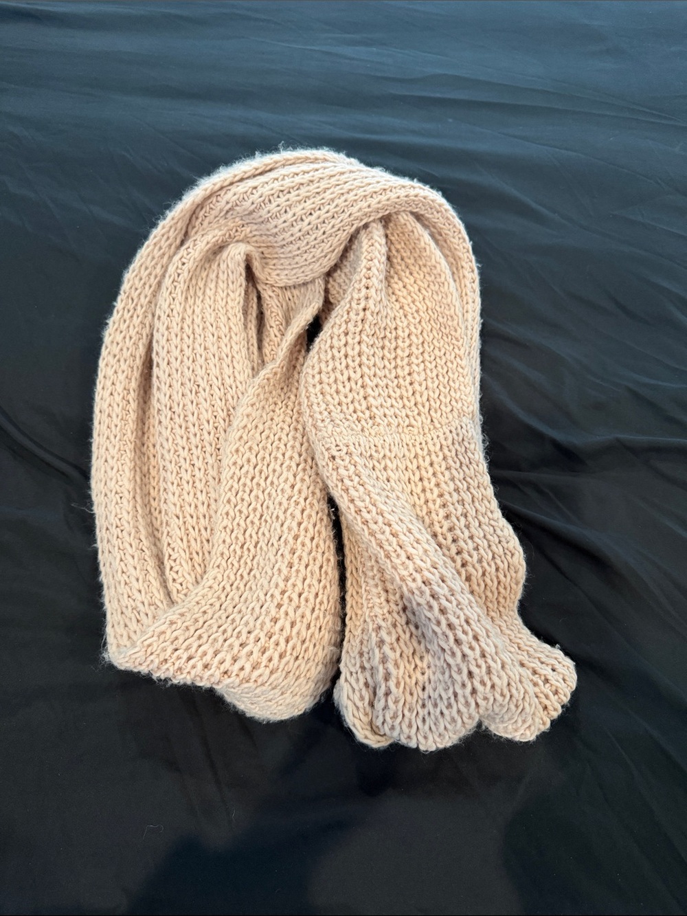 Cozy Chunky Knit Scarf in Light Beige